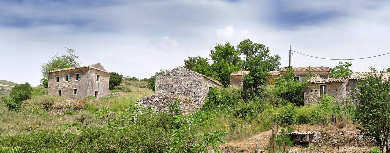 Perithia Village